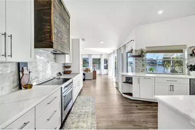 17 SE 15th Ave, Cape Coral, FL 33990 - Photo 2