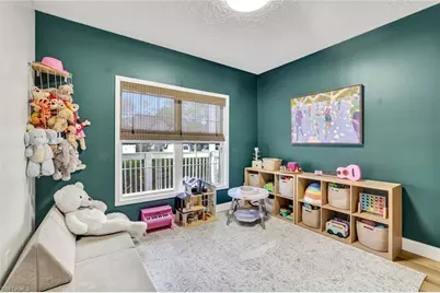 534 Leawood Cir, Naples, FL 34104 - Photo 6