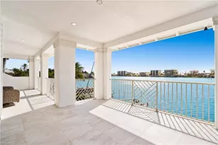 2805 Leeward Ln, Naples, FL 34103 - Photo 12