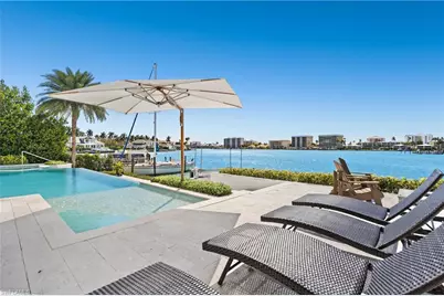 2805 Leeward Ln, Naples, FL 34103 - Photo 14