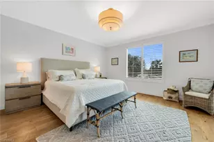 455 Cove Tower Dr, Naples, FL 34110 - Photo 8