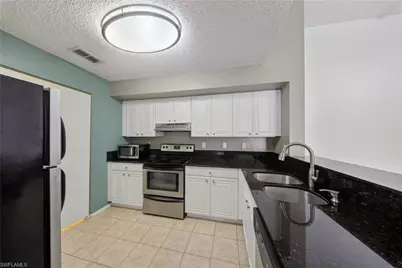 8290 Ibis Club Ln #913, Naples, FL 34104 - Photo 16