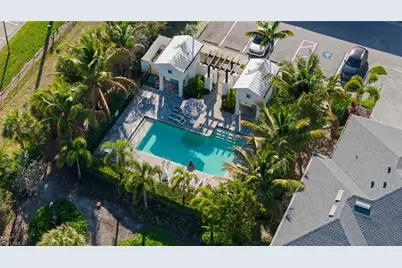 13005 Pembroke Dr, Naples, FL 34105 - Photo 36