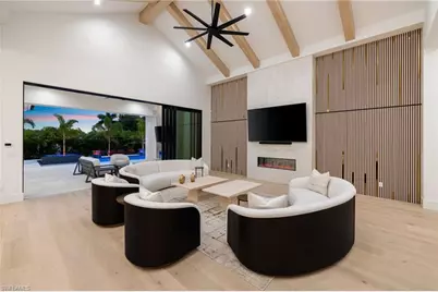 620 94th Ave N, Naples, FL 34108 - Photo 8