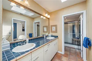 516 Tierra Mar Ln E, Naples, FL 34108 - Photo 18