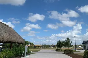 5570 Laguna Caribe Cir, Fort Myers, FL 33905 - Photo 18