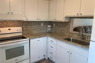 6220 Augusta Dr, Fort Myers, FL 33907 - Photo 2