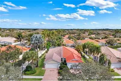 4272 Redonda Ln, Naples, FL 34119 - Photo 4