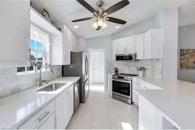 4272 Redonda Ln, Naples, FL 34119 - Photo 14