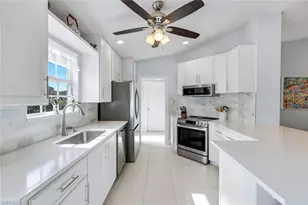 4272 Redonda Ln, Naples, FL 34119 - Photo 14