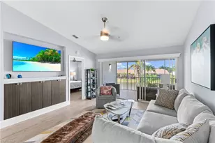 9035 Michael Cir, Naples, FL 34113 - Photo 10