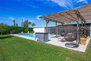 800 100th Ave N, Naples, FL 34108 - Photo 32