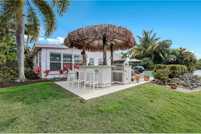 1712 Harbor Ln, Naples, FL 34104 - Photo 18