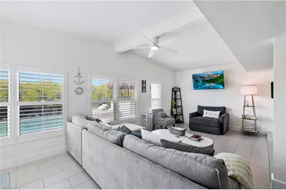 1712 Harbor Ln, Naples, FL 34104 - Photo 4