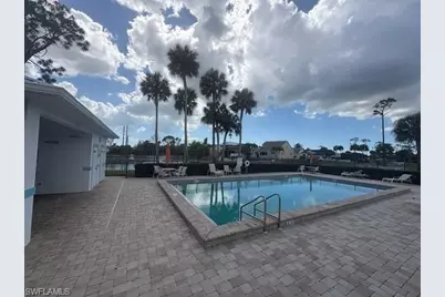 6101 Lake Front Dr, Fort Myers, FL 33908 - Photo 24