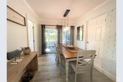 905 13th St N, Naples, FL 34102 - Photo 10