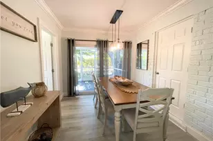 905 13th St N, Naples, FL 34102 - Photo 10