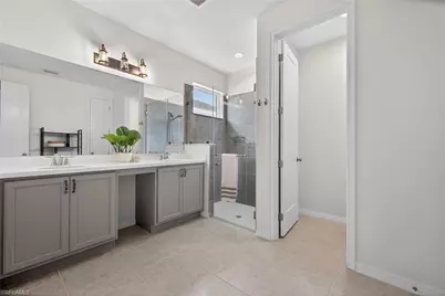 14520 Topsail Dr, Naples, FL 34114 - Photo 16