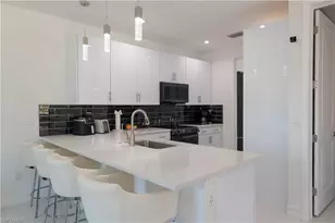 7510 Rockefeller Dr, Naples, FL 34119 - Photo 22