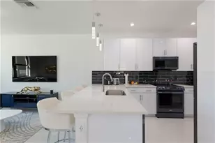 7510 Rockefeller Dr, Naples, FL 34119 - Photo 8