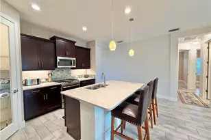 19810 Coconut Harbor Cir, Fort Myers, FL 33908 - Photo 6