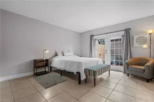 180 Cypress Way E, Naples, FL 34110 - Photo 10