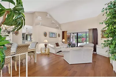 812 Pine Creek Ln, Naples, FL 34108 - Photo 18