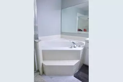 4276 Island Cir #A, Fort Myers, FL 33919 - Photo 12