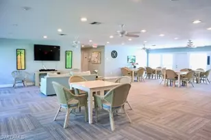 4276 Island Cir, Fort Myers, FL 33919 - Photo 16