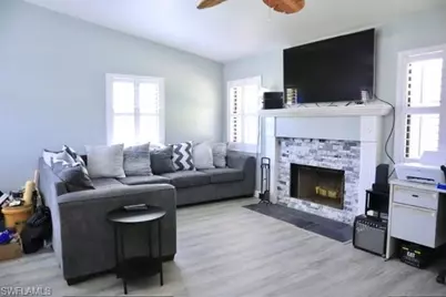 4276 Island Cir #A, Fort Myers, FL 33919 - Photo 6