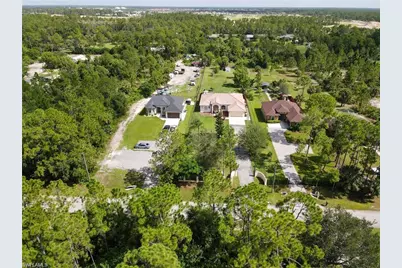 2041 24th Ave NE, Naples, FL 34120 - Photo 28