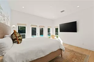 1949 Alamanda Dr, Naples, FL 34102 - Photo 30