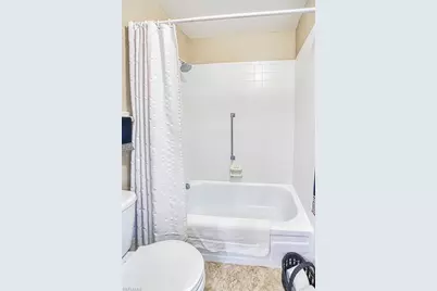 7402 Lake Breeze Dr #305, Fort Myers, FL 33907 - Photo 26