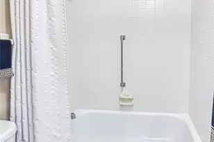 7402 Lake Breeze Dr, Fort Myers, FL 33907 - Photo 26