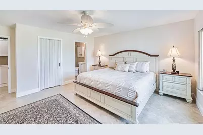 7402 Lake Breeze Dr #305, Fort Myers, FL 33907 - Photo 18