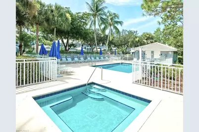 720 Tarpon Cove Dr #201, Naples, FL 34110 - Photo 4