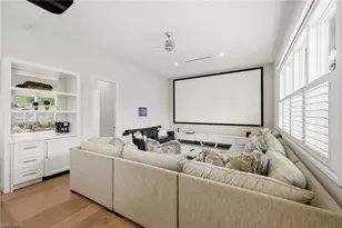 215 3rd Ave N, Naples, FL 34102 - Photo 22