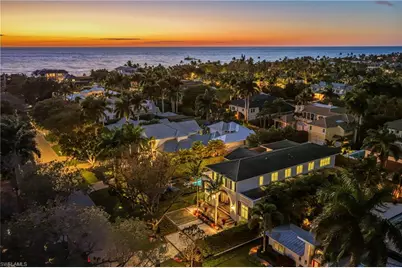 215 3rd Ave N, Naples, FL 34102 - Photo 2