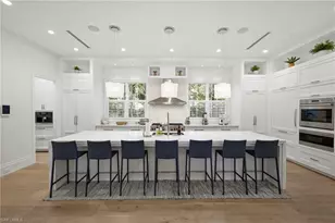 215 3rd Ave N, Naples, FL 34102 - Photo 8