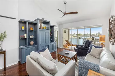 10682 Gulf Shore Dr #C305, Naples, FL 34108 - Photo 2