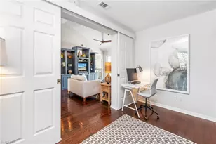 10682 Gulf Shore Dr, Naples, FL 34108 - Photo 24