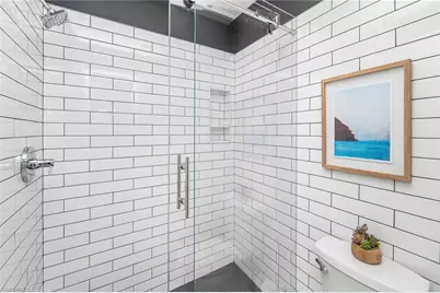 10682 Gulf Shore Dr #C305, Naples, FL 34108 - Photo 16