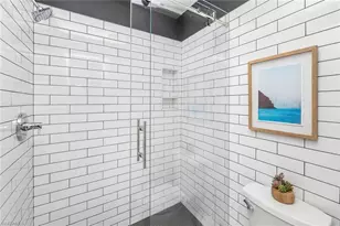 10682 Gulf Shore Dr, Naples, FL 34108 - Photo 16