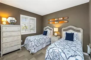 10682 Gulf Shore Dr, Naples, FL 34108 - Photo 22