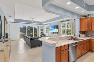 7873 Hawthorne Dr, Naples, FL 34113 - Photo 4