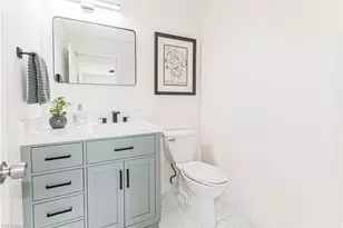 1060 Cooper Dr, Naples, FL 34103 - Photo 10