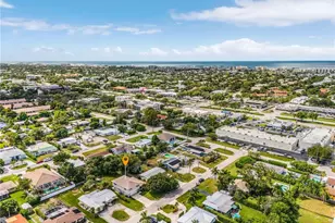 1060 Cooper Dr, Naples, FL 34103 - Photo 24