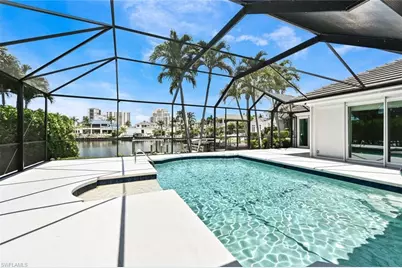 4231 Crayton Rd, Naples, FL 34103 - Photo 36