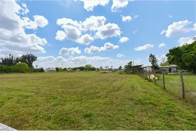 3341 South Rd, North Fort Myers, FL 33917 - Photo 36
