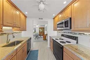 219 Palm Dr, Naples, FL 34112 - Photo 16